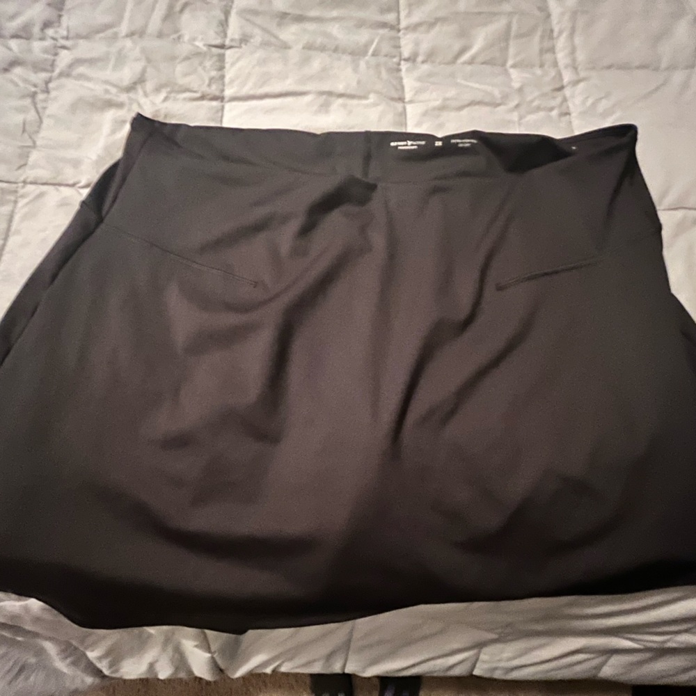 Old Navy powersoft Skort